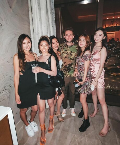 Winnie Chang exclusive pornstar galleries