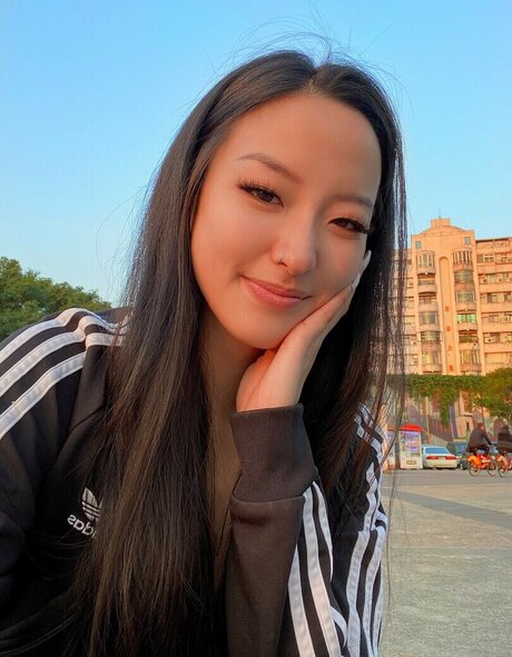 Winnie Chang pornstar nude archive