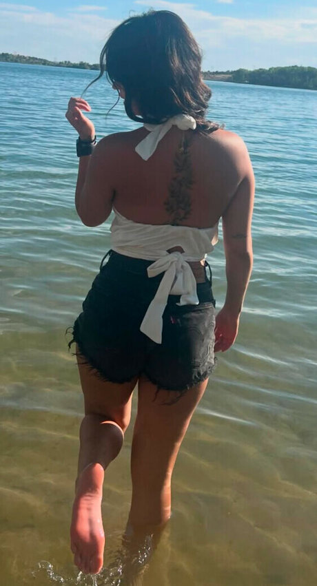 Arleigh Burke hot star pics