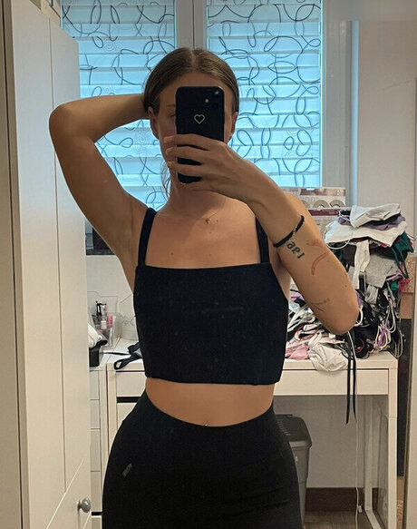 Larissaxra Profile photo