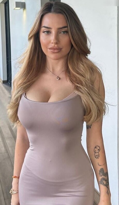 Nikoleta Milenova high quality model photos