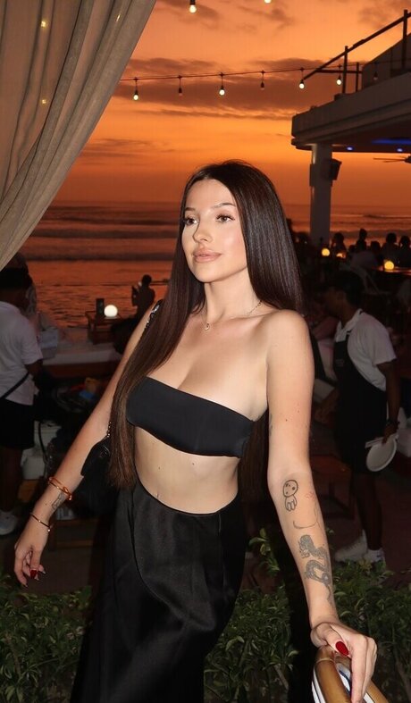 latina solo onlyfans erotic pic