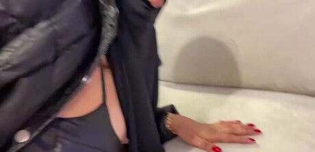 AmeeraKahn hot model pictures