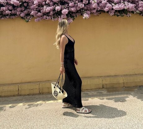 Dagi Bee xxx actress pictures