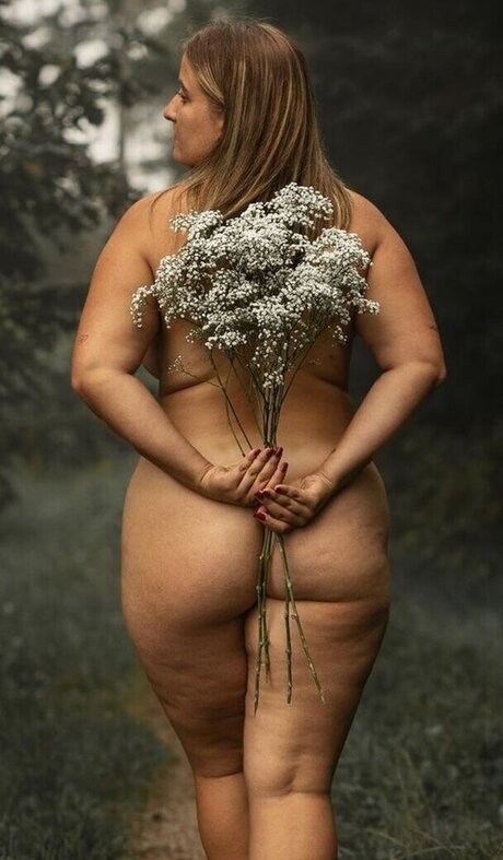 endlich zufrieden star adult img