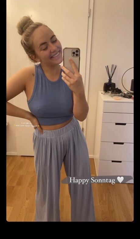 mature asian onlyfans porn images