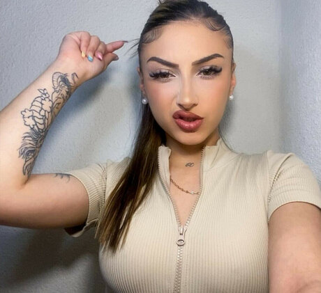 tropikalyy pornstar sexy archive