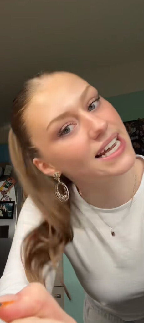 Yana Clare erotic actress archive