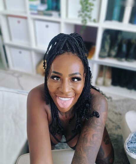 Josy Black star naked archive