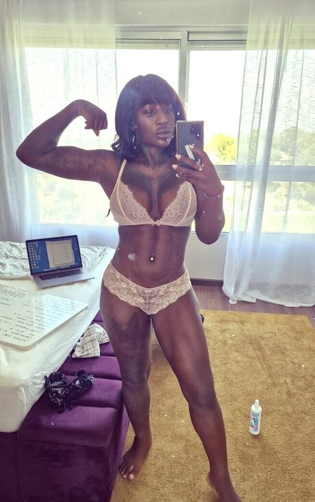 Josy Black art actress galleries