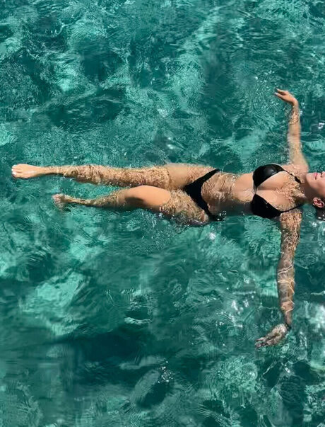 celinajoyy model nice img