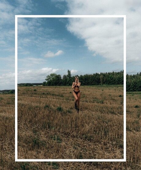 Simone Sevignani pornstar hot image