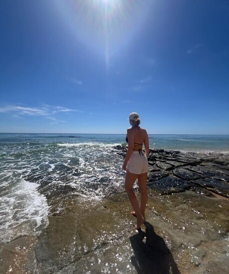 beautiful latina onlyfans free nude images