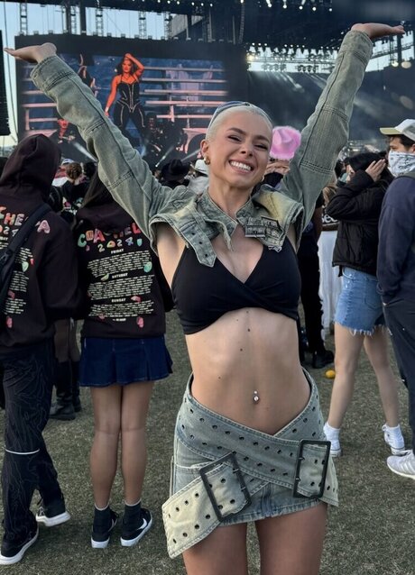 squirt teen onlyfans art nude gallery