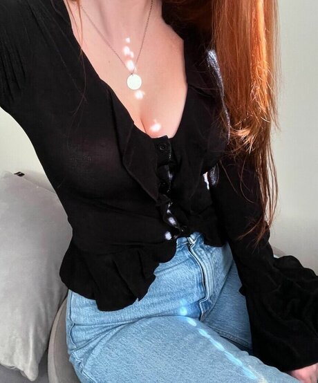 Fiona Cauley star photos