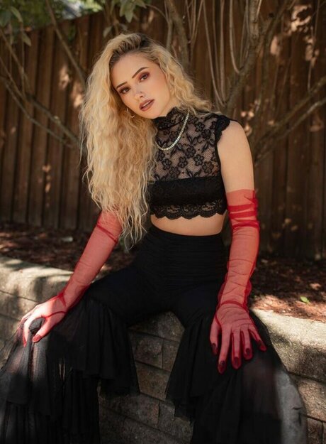 Megan Elizabeth nude star image