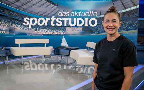 Gina L ckenkemper model erotic photo