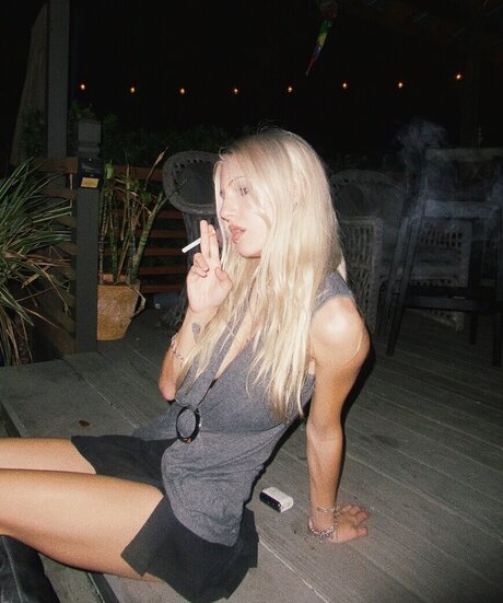 BestBlondiiecb pornographic star img