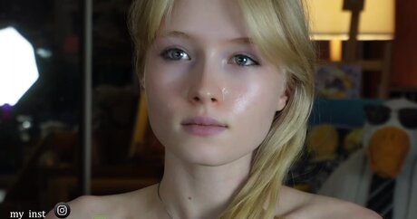 BestBlondiiecb model sex image