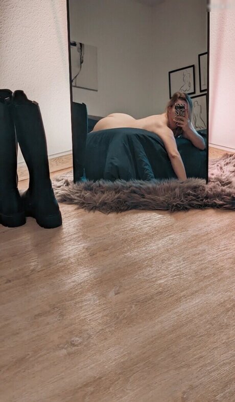 tattooed shemale onlyfans free xxx image