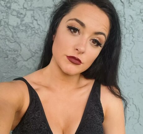 Lyra Valkyria nice actress pic