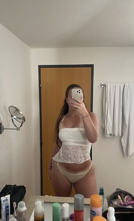 popular onlyfans sexy nude photo