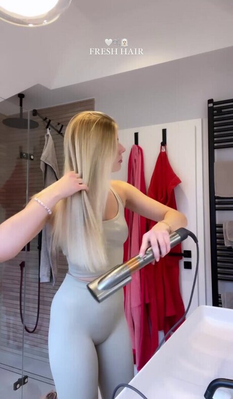 bikini fuck onlyfans hot naked picture