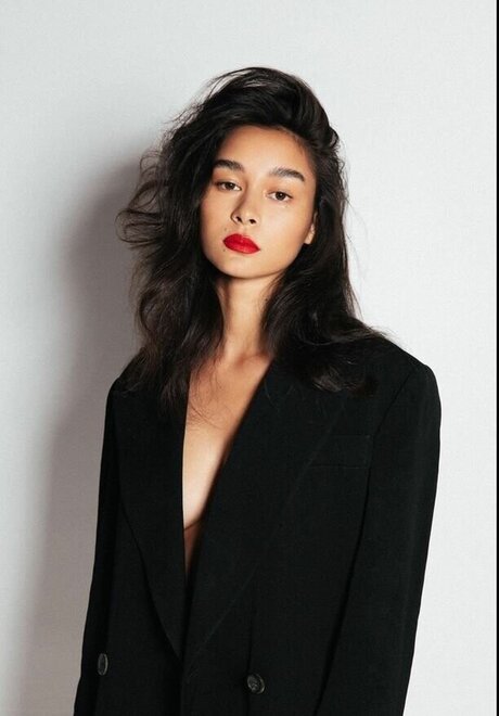 Monica Puddy nude model photos