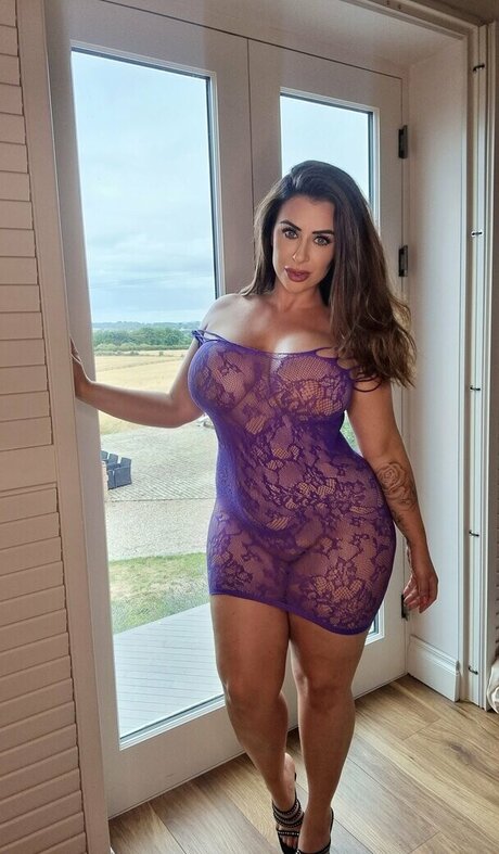 Kimberley Jenner pornographic star images