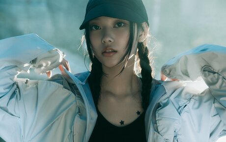 Haerin naked star archive