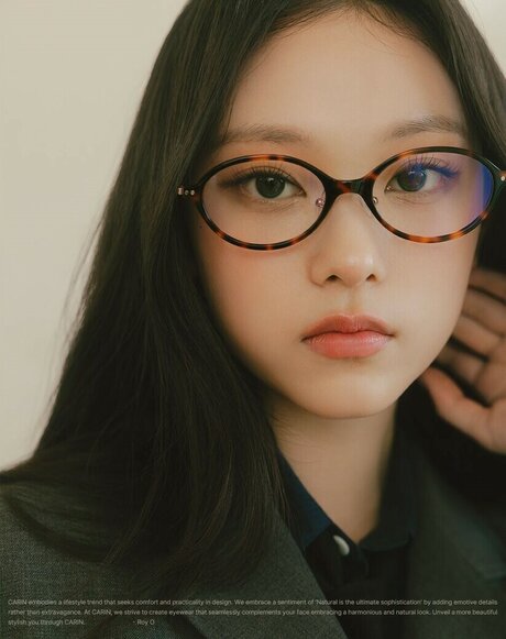 Haerin adult star img