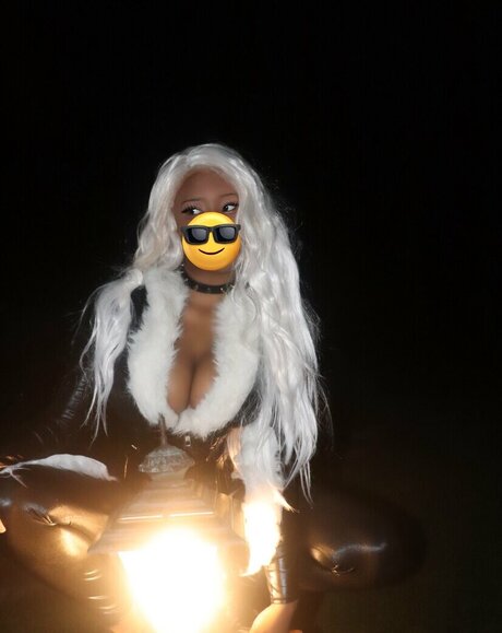 pokeltos hot actress galleries