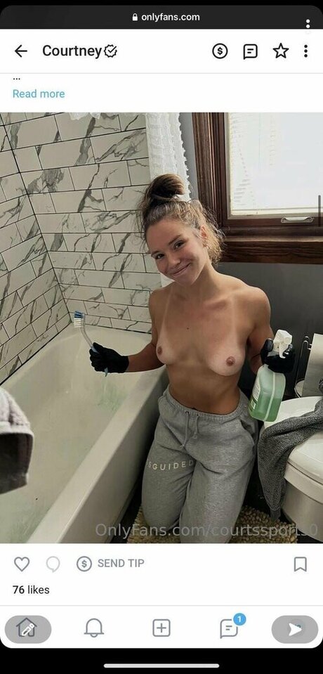 courtssports0 adult model pic