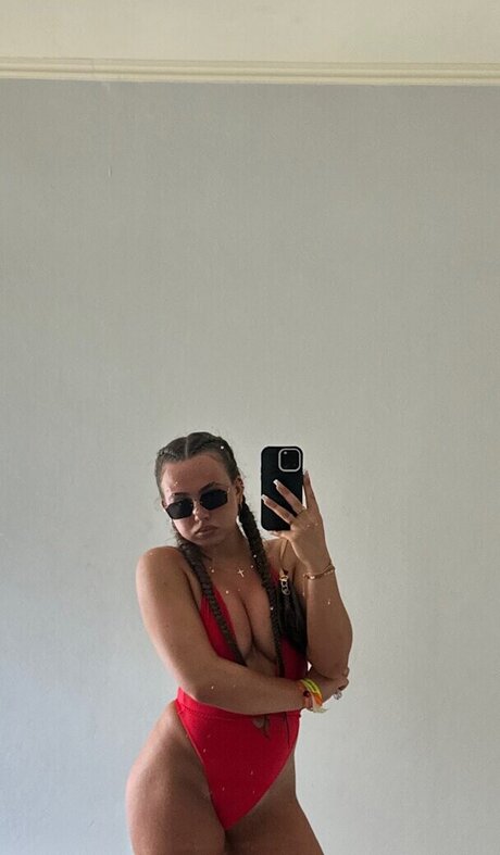 Olivia Alex model pretty archive