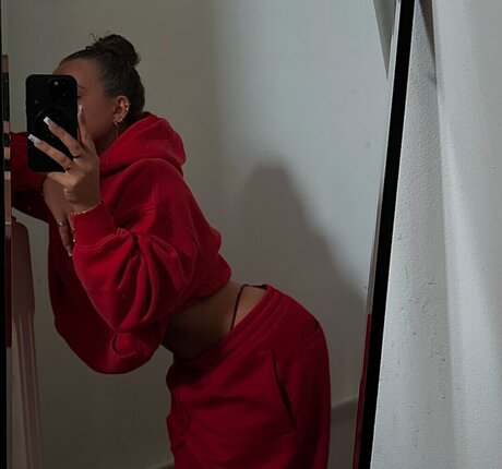 Olivia Alex star free picture