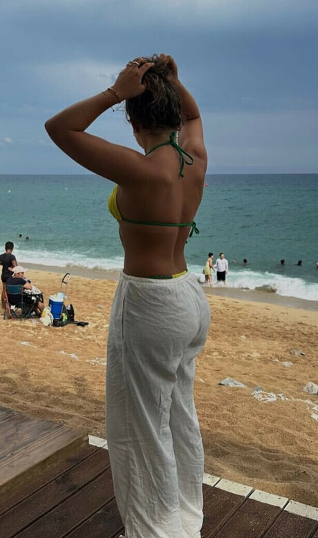 Olivia Alex pretty model galleries