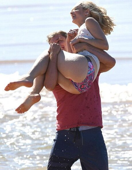 Raechelle Banno hot star pics