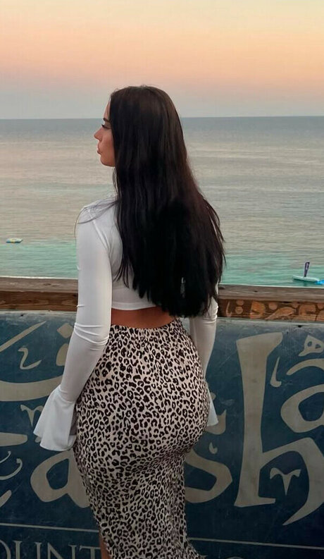 Cristin Violet porn model photo