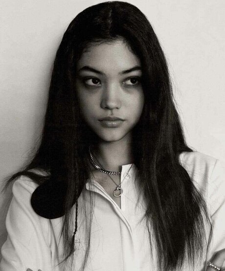 Mika Schneider naked star gallery