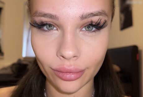 Lara Bttn pornstar nudes pictures