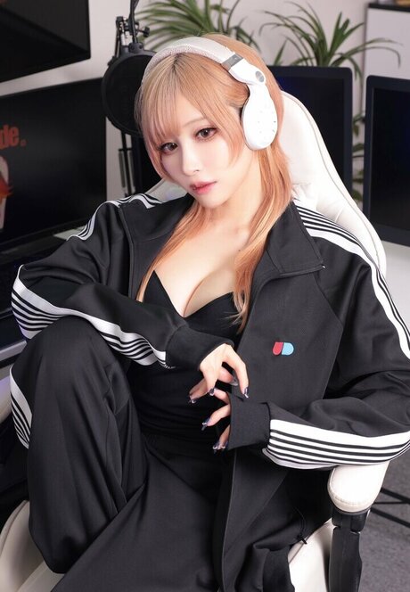 __zzz___oo0 erotic star picture