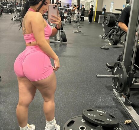 Karen Cantu xxx model picture