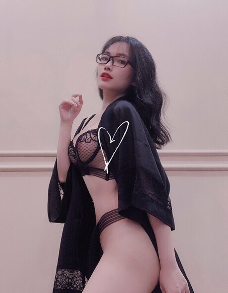 mie ngn3 star nudes img