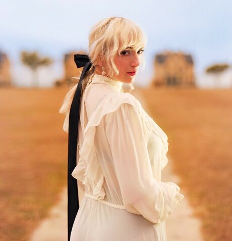 Girlpuppy model pretty pics