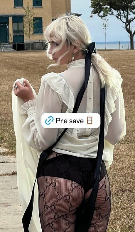 Girlpuppy nudes model pic