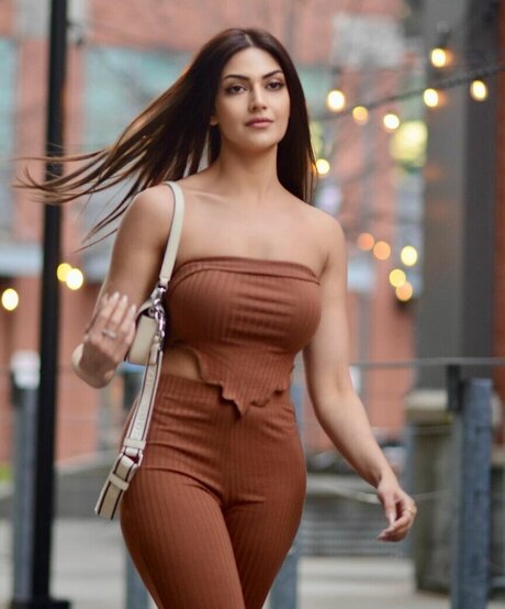 Yesha Sagar pornstar hd images