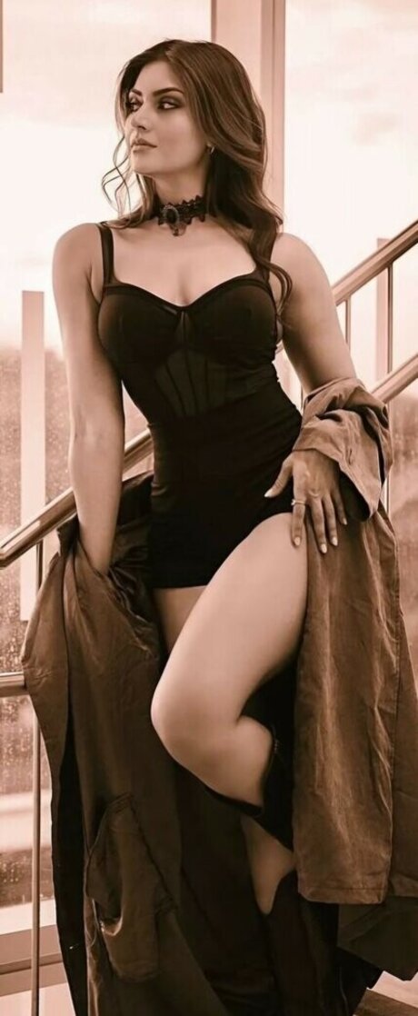 Yesha Sagar star naked pictures