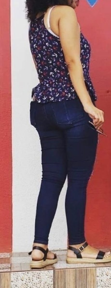 La pelua pr free model pic