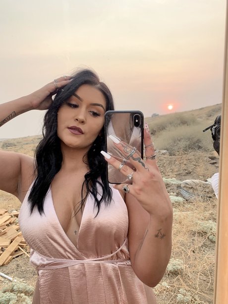 Miss Lala Free xxx model picture