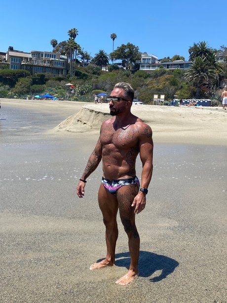 _LAGUNA MUSCLE_ pornstar galleries